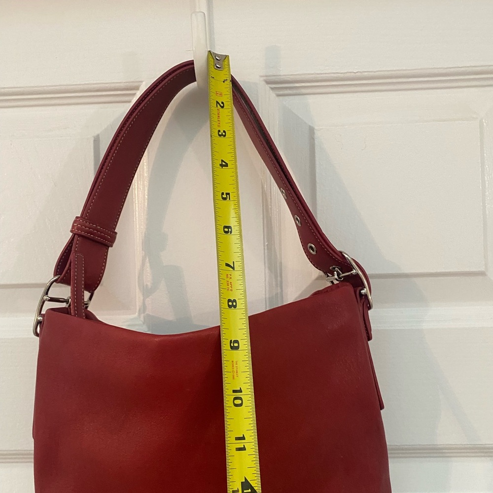 Gorgeous Coach Red Leather Soho Bucket Shoulder Bag - Picture 4 of 12